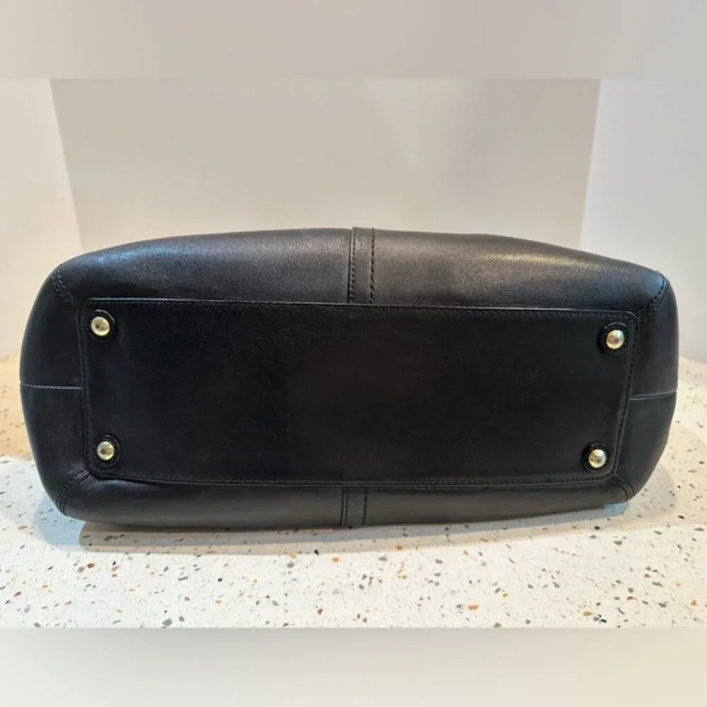 COACH‎ Black Leather Shoulder Handbag